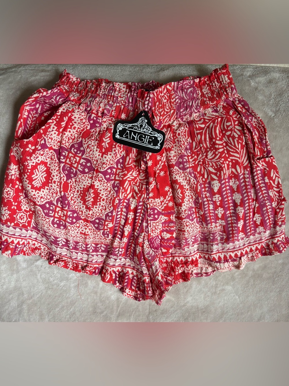 NWT Angie Boho Pink & Red Floral-Print Elastic Waist Shorts Women’s Large